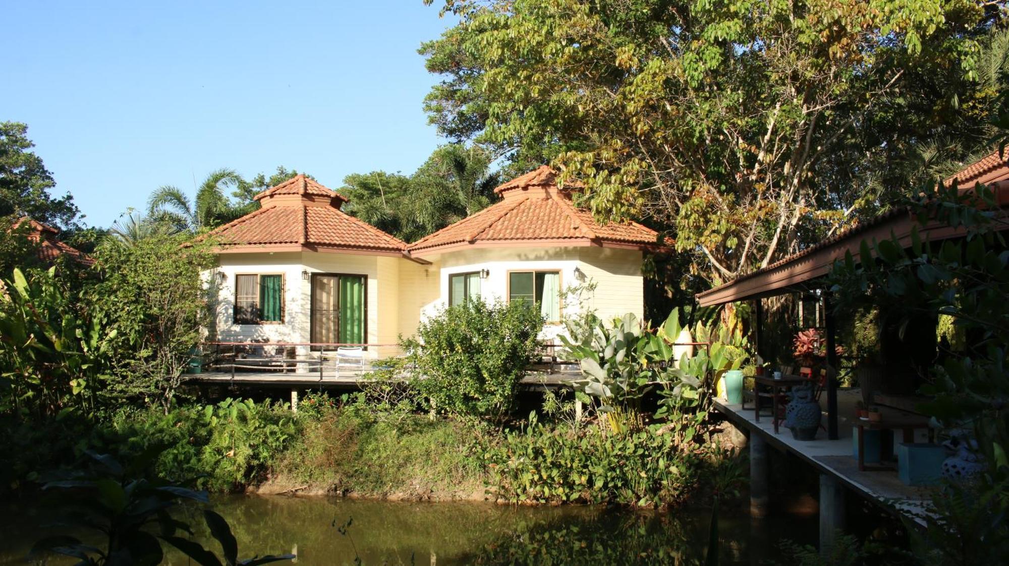 Navari Homestay Районг Экстерьер фото